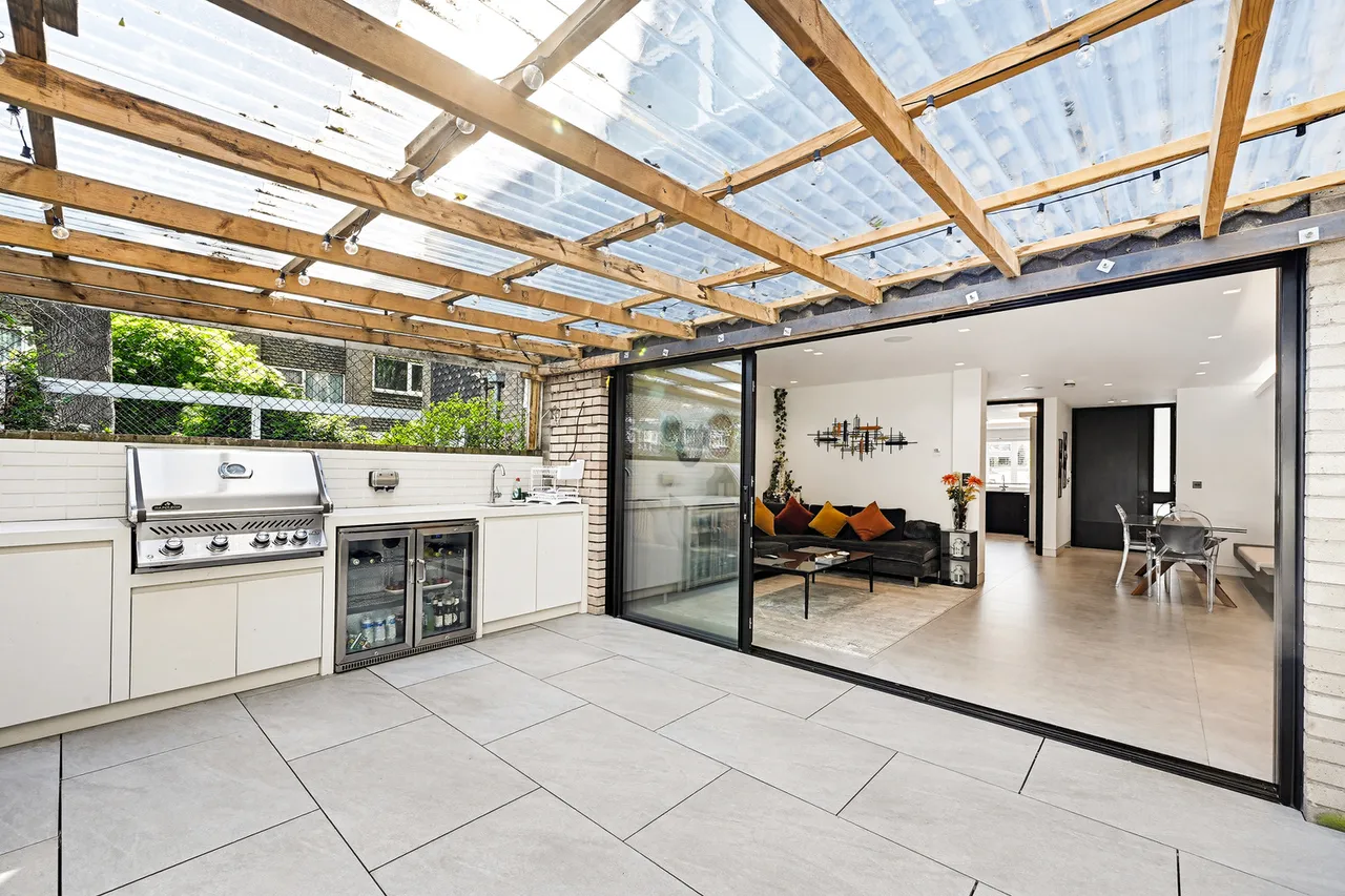 The Dene, Ealing, W13, photo 12