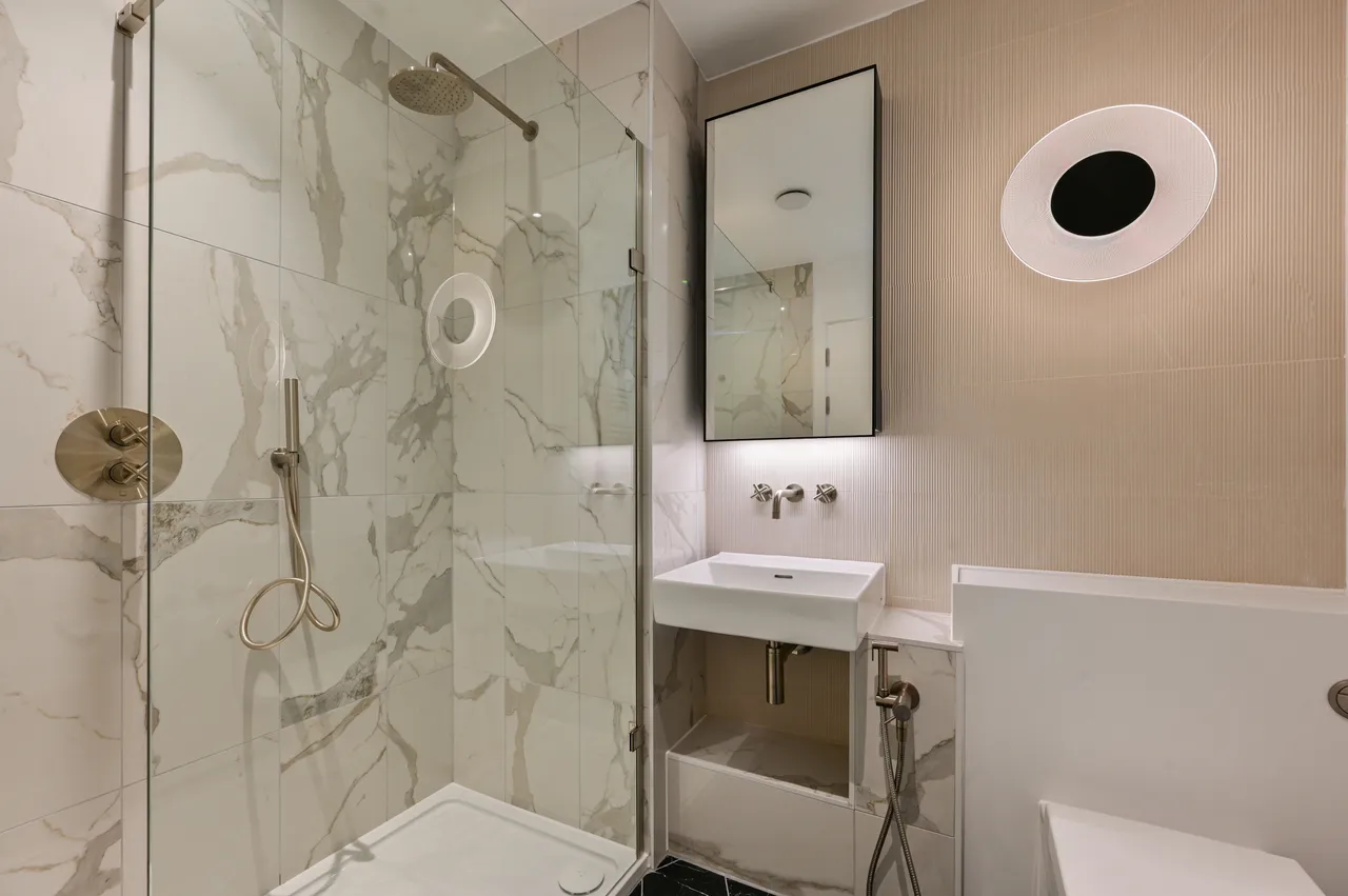 Apartment 14, Herland Court, Carnwath Road, London, photo 12
