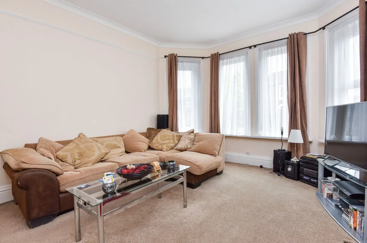 Station Road, Petersfield, GU32, photo 4