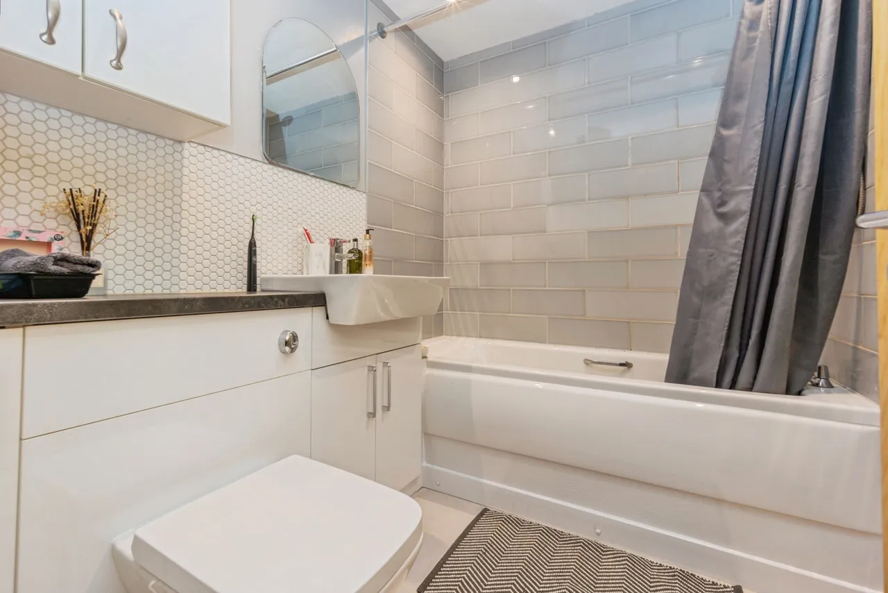 Madison Apartments, 41 Seymour Grove, Old Trafford, Manchester, M16, photo 6
