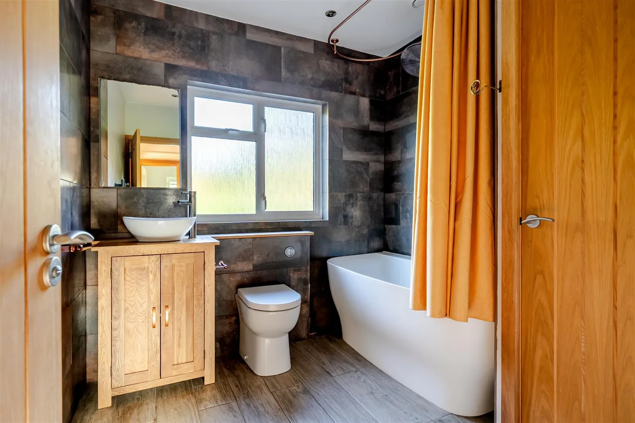 Raffin Lane, Pewsey, SN9, photo 6
