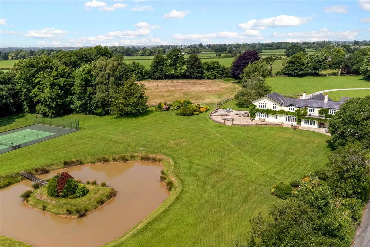 5 bed house for sale — Stapleford, Tarporley, Cheshire, CW6 0ET