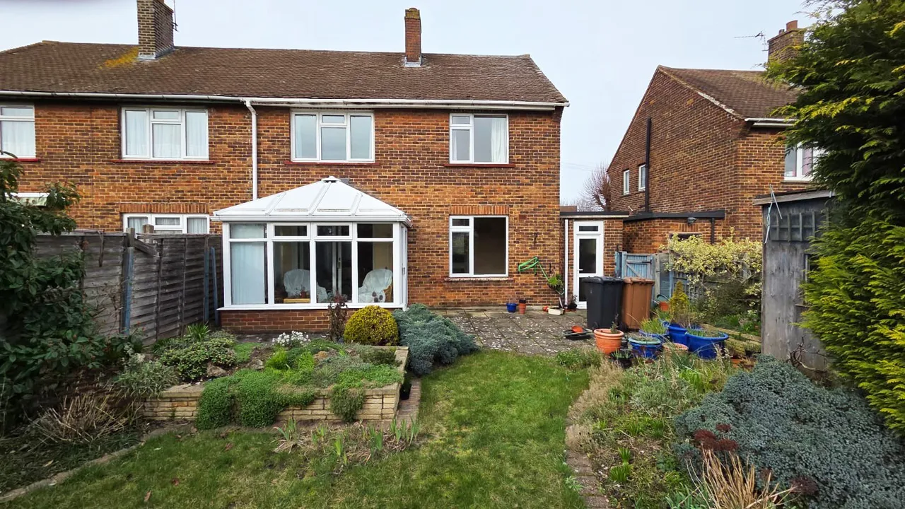 3 bed house for sale, Littlebrook Manorway, Dartford, DA1
