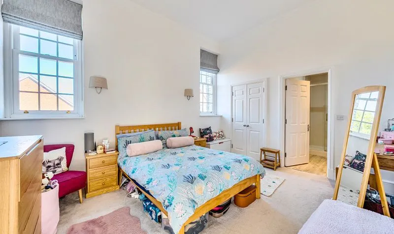 Horton Crescent, Epsom, KT19, photo 11
