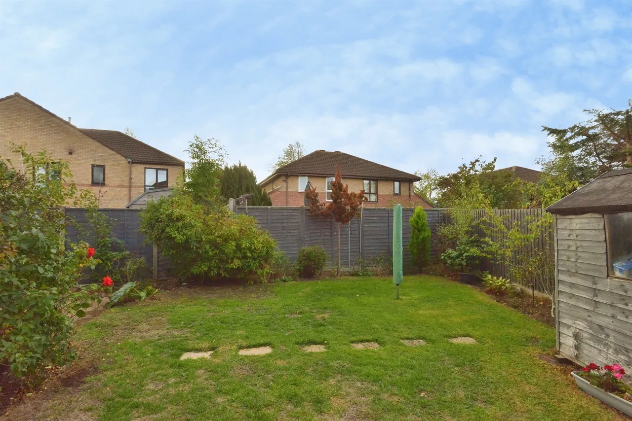 Christian Court, Willen, MK15, photo 16