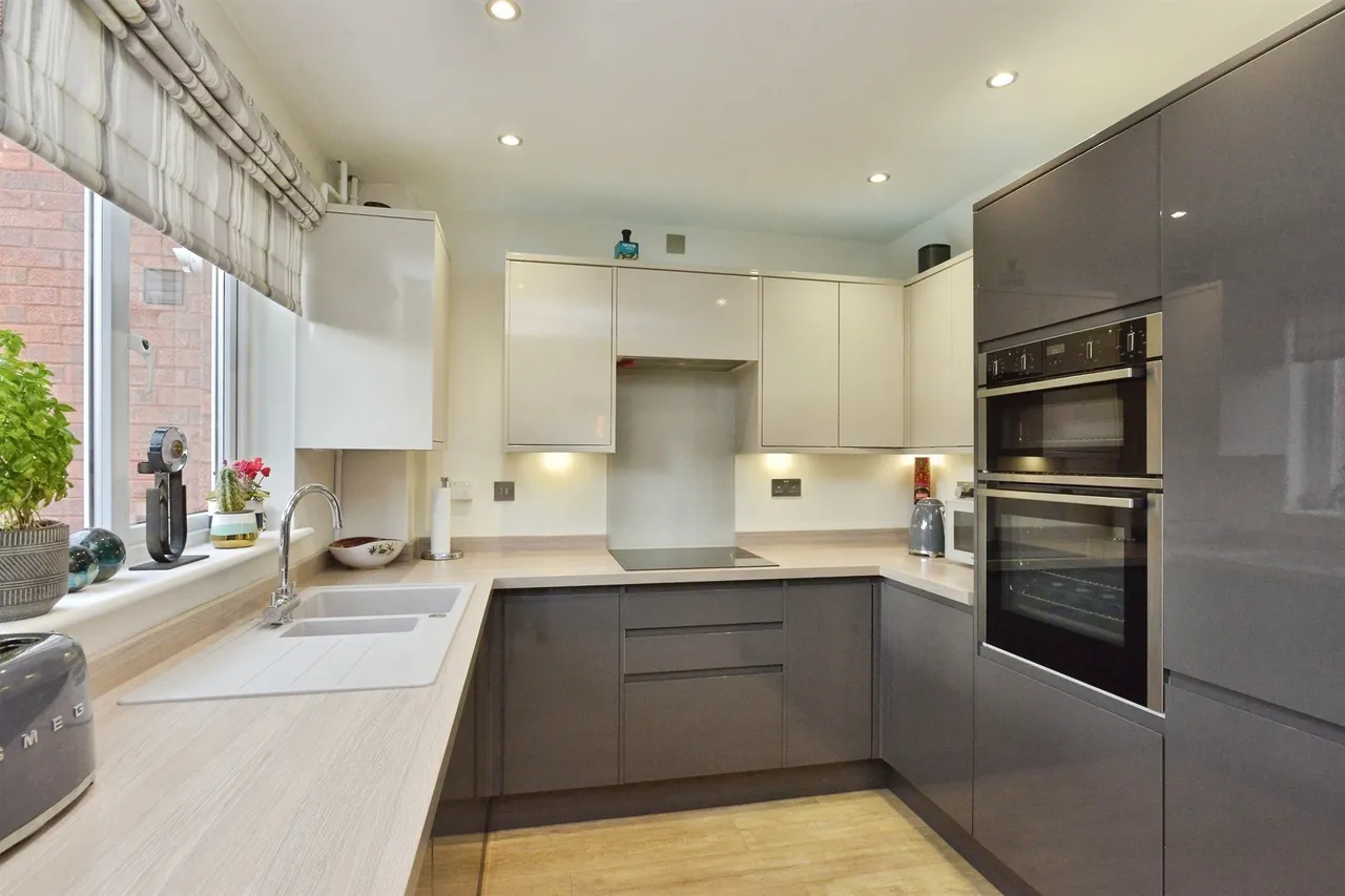 Christian Court, Willen, MK15, photo 13