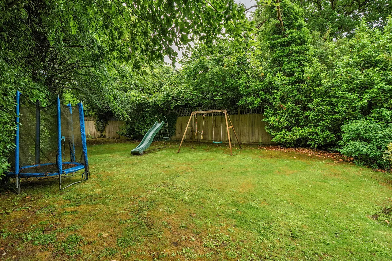 Forest Drive, Kingswood, KT20, photo 9