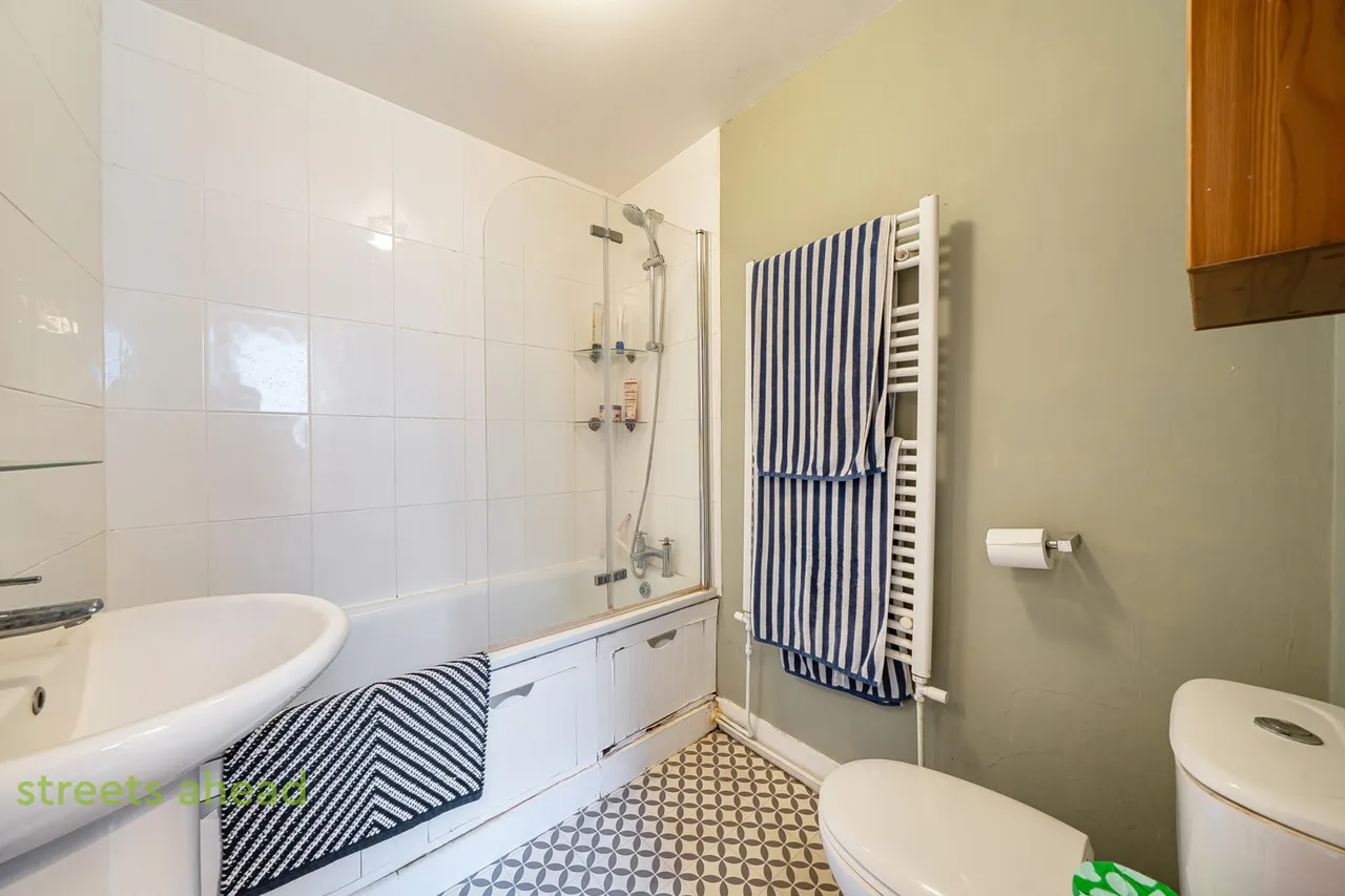 Brigstock Road, Thornton Heath, CR7, photo 5