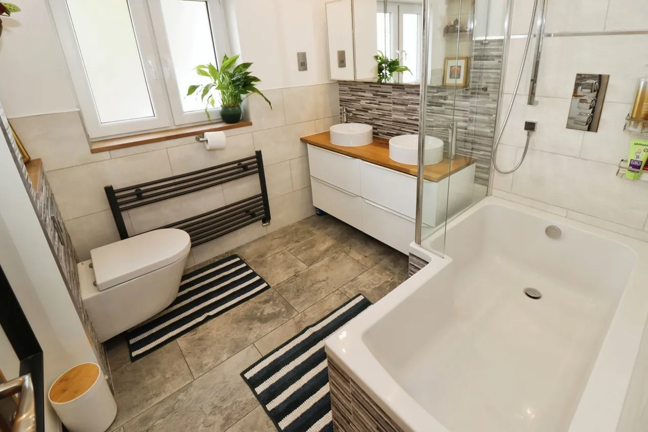 3 bed house for sale — Commonfield Road, Bristol, Somerset, BS11