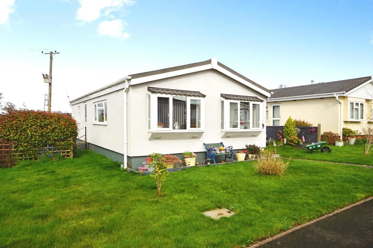 Berkeley Vale Park, Berkeley, GL13, photo 20