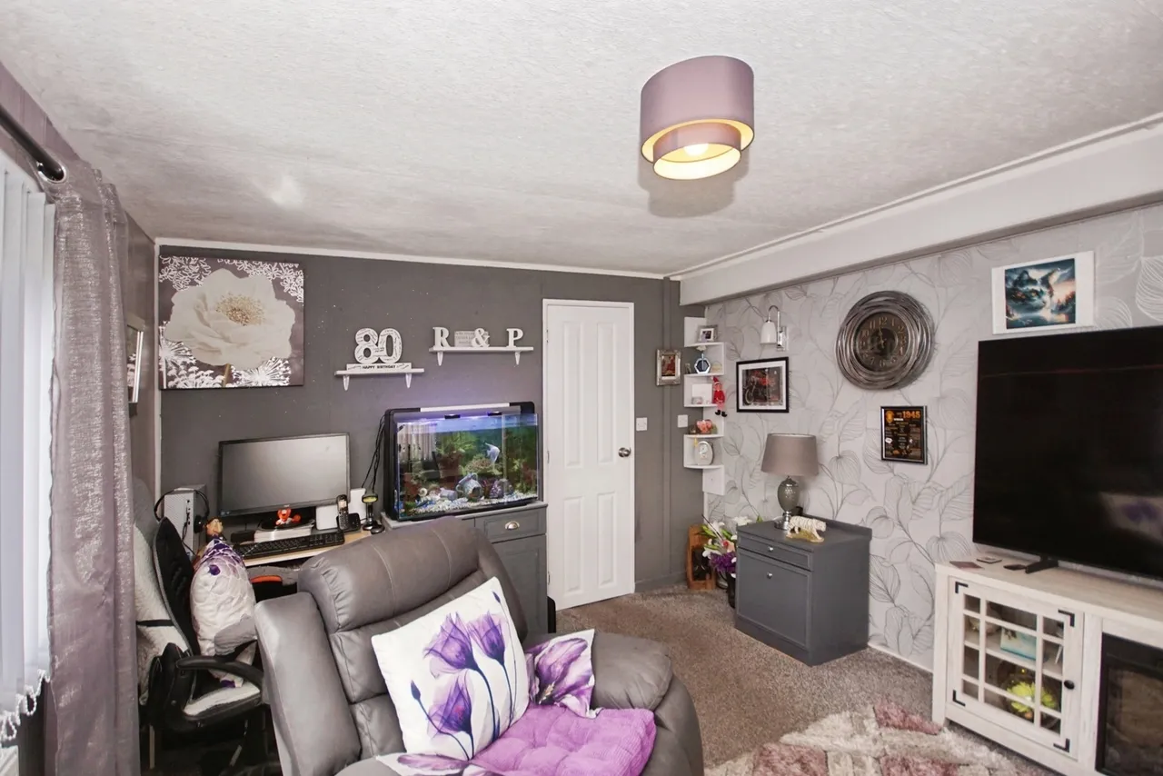 Berkeley Vale Park, Berkeley, GL13, photo 16