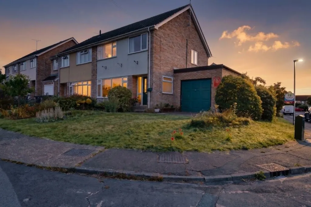 3 bed house for sale, Buxton Road, Coggeshall, CO6
