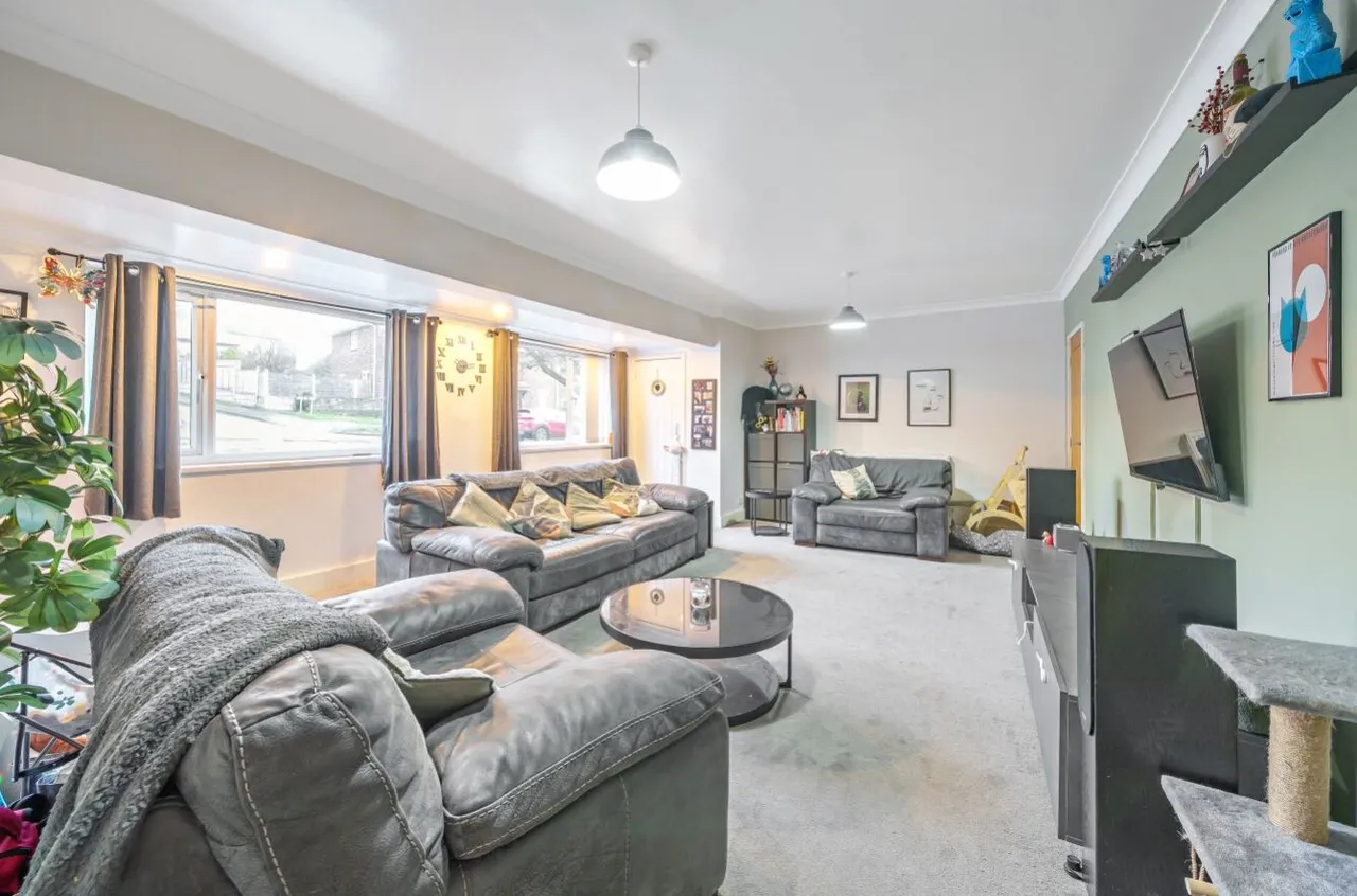 Snape Hill Crescent, Dronfield, S18, photo 3