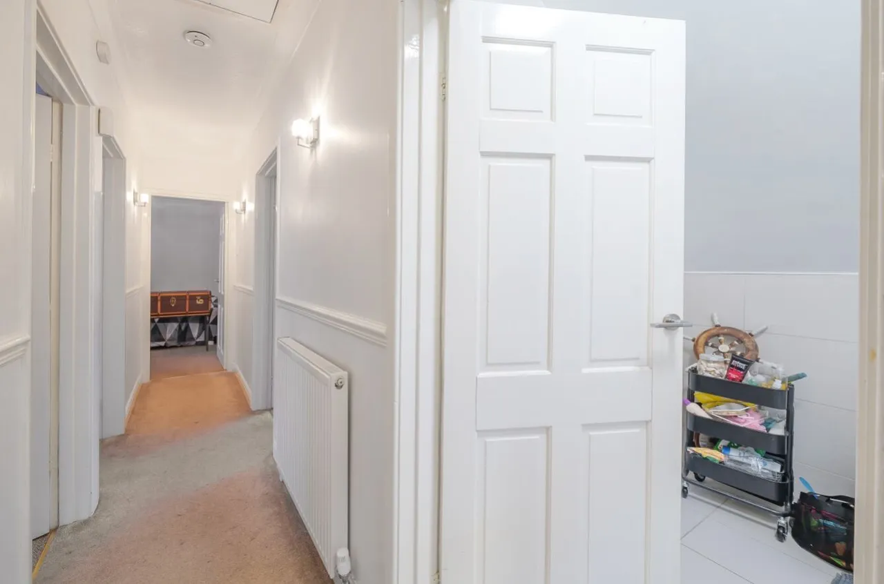 Snape Hill Crescent, Dronfield, S18, photo 16