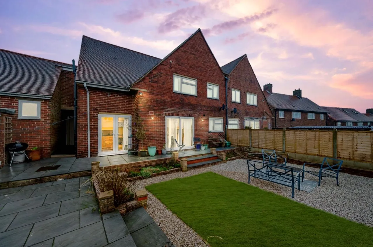 4 bed house for sale, Snape Hill Crescent, Dronfield, S18