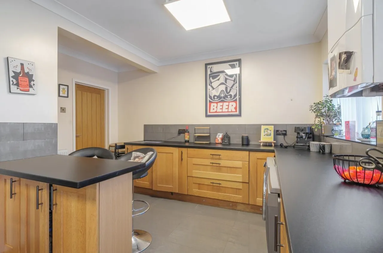 Snape Hill Crescent, Dronfield, S18, photo 8