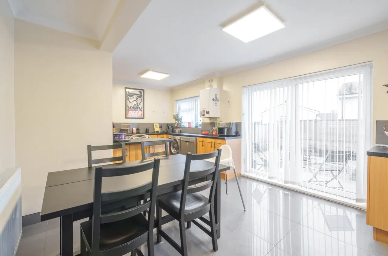 Snape Hill Crescent, Dronfield, S18, photo 6