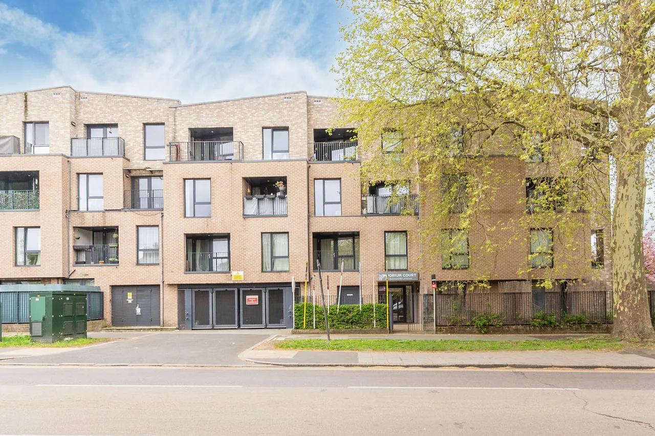Flat 17, Emporium Court, HARROW, photo 4