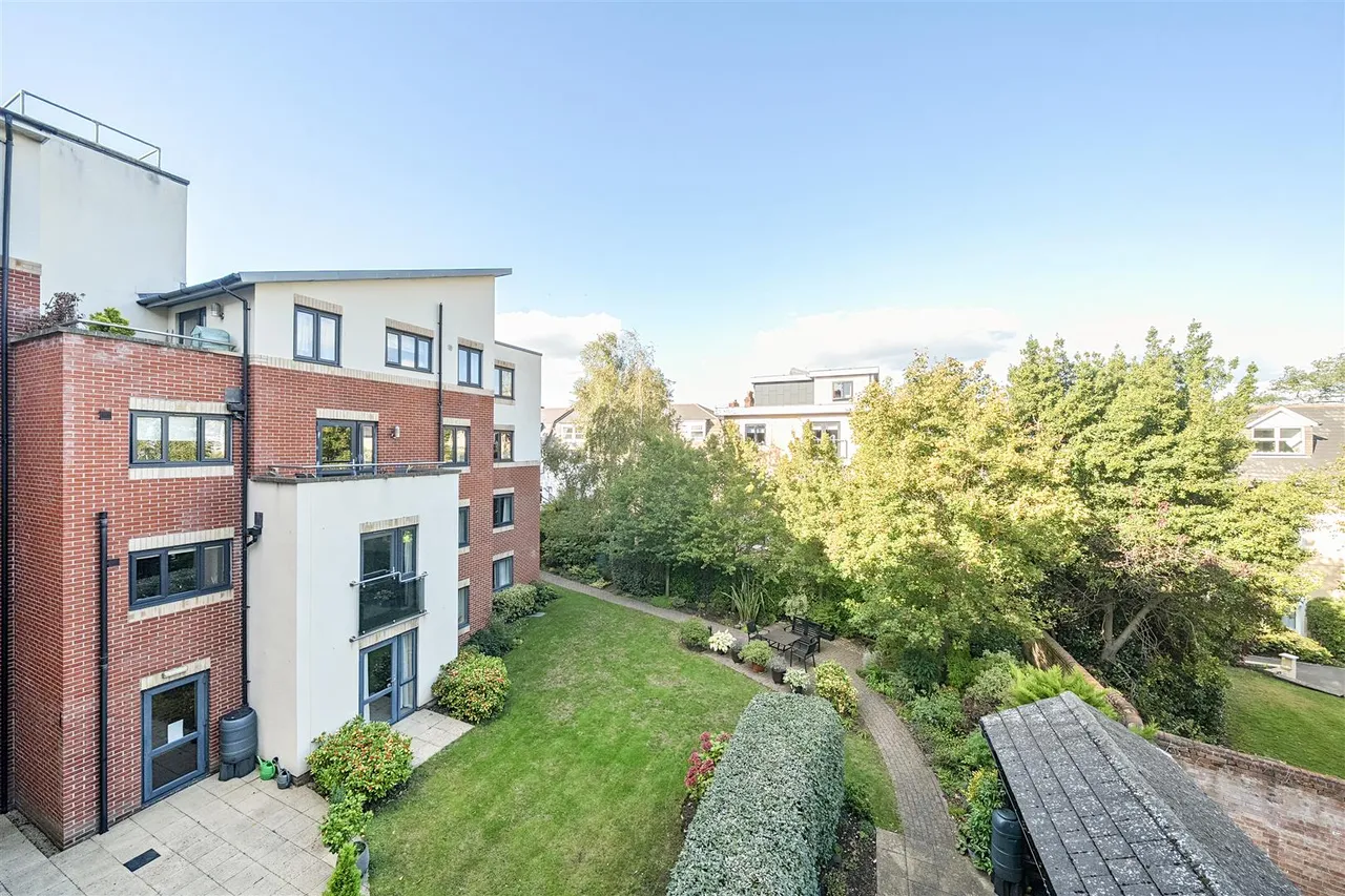 Poole Road, Bournemouth, BH2, photo 11