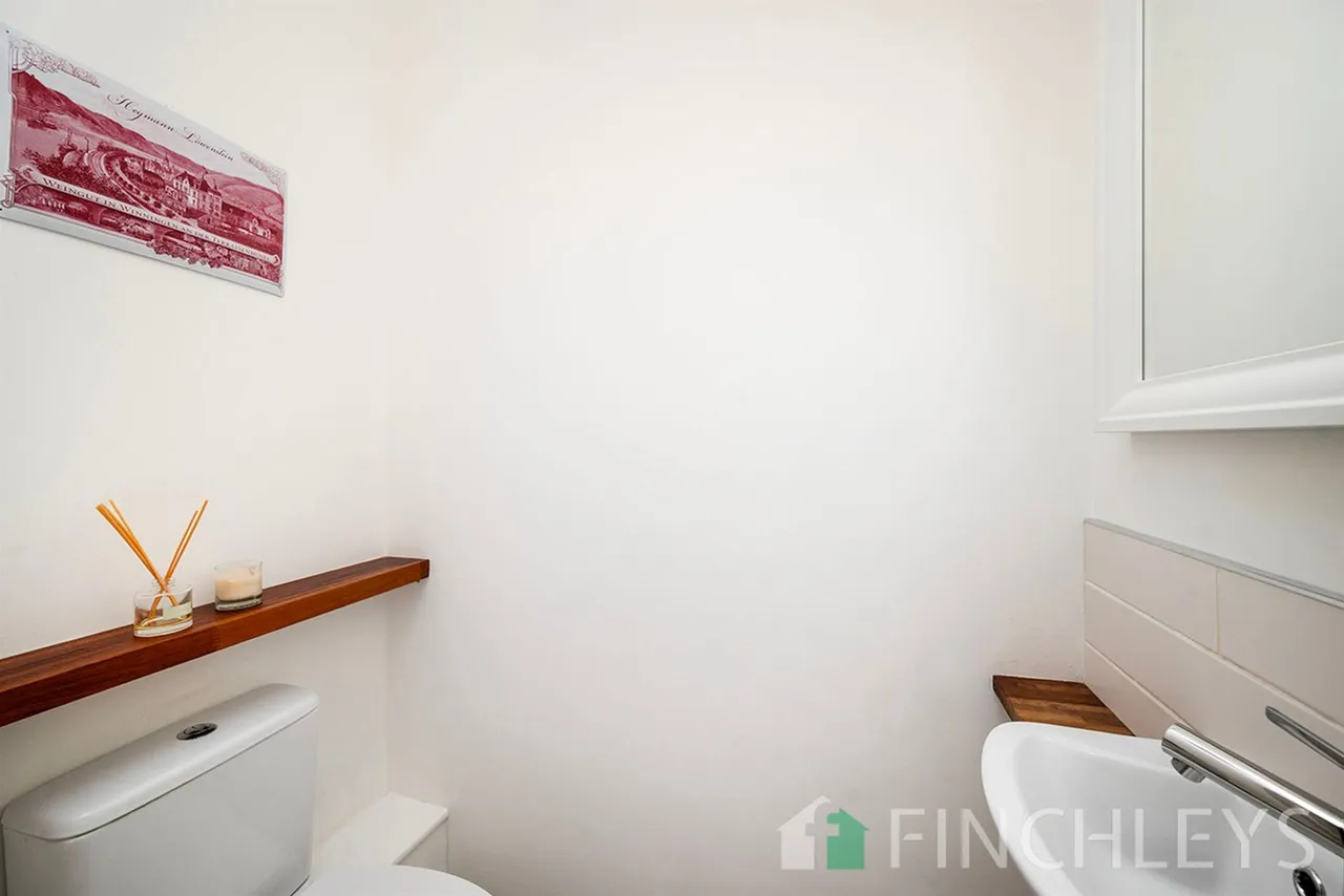 Princes Avenue, London, N3, photo 11
