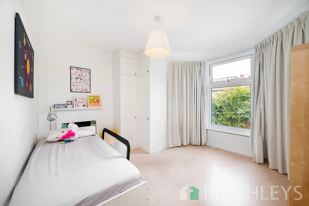 Princes Avenue, London, N3, photo 17