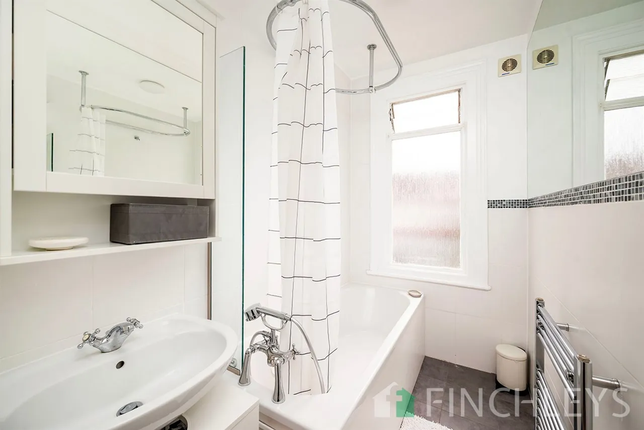 Princes Avenue, London, N3, photo 14