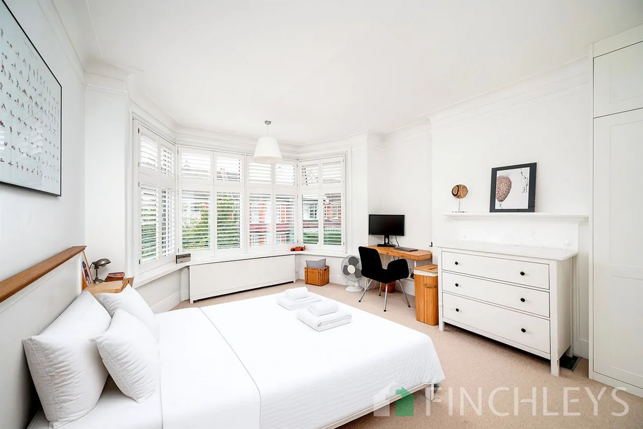 Princes Avenue, London, N3, photo 12