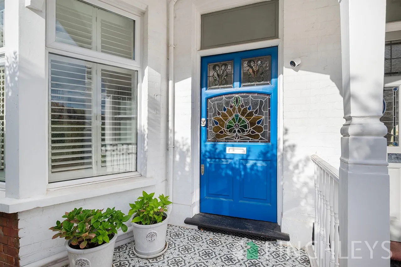 Princes Avenue, London, N3, photo 2