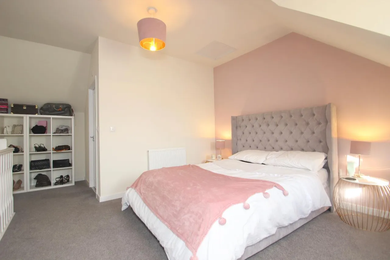 Laburnum Gardens, Seacroft, LS14, photo 10