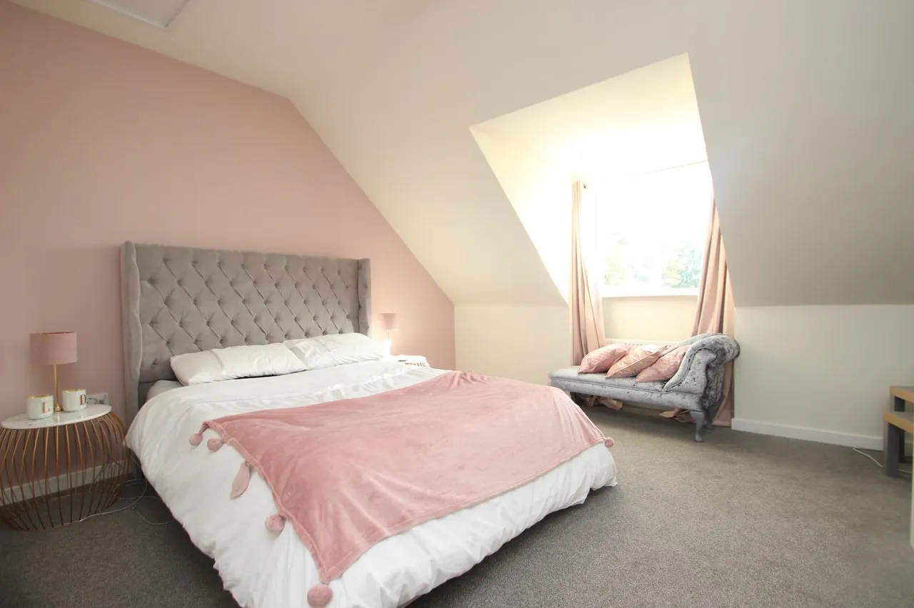 Laburnum Gardens, Seacroft, LS14, photo 9