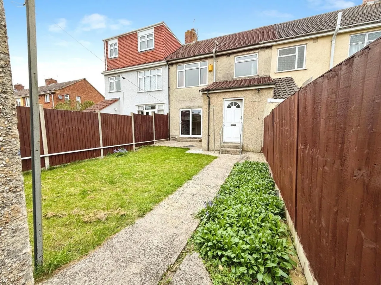 3 bed house for sale — Stoneleigh Crescent, Bristol