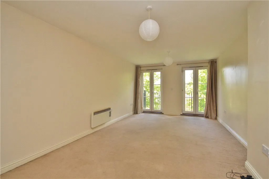 Tudor Way, Knaphill, GU21, photo 8