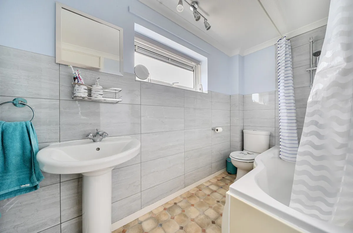 Pulborough, RH20 2AS, photo 9