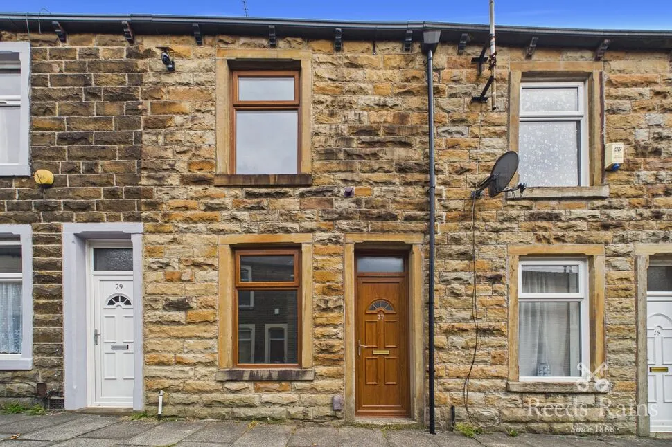 2 bed house for sale — Windsor Street, Burnley, Lancashire, BB12