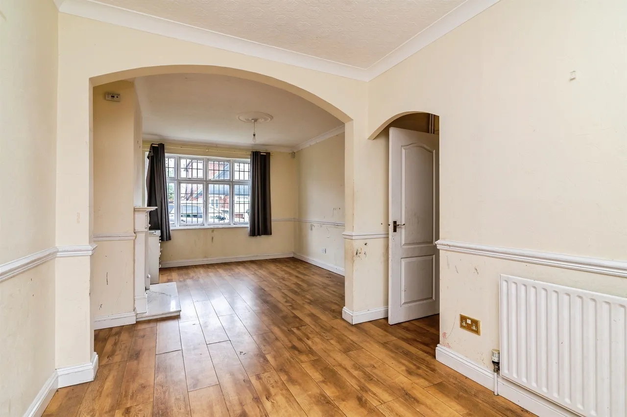 Nuthall Gardens, Nottingham, photo 8