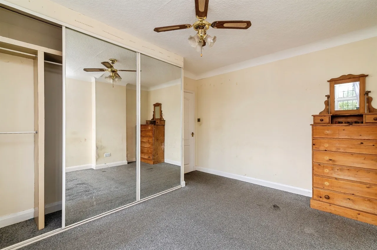 Nuthall Gardens, Nottingham, photo 12