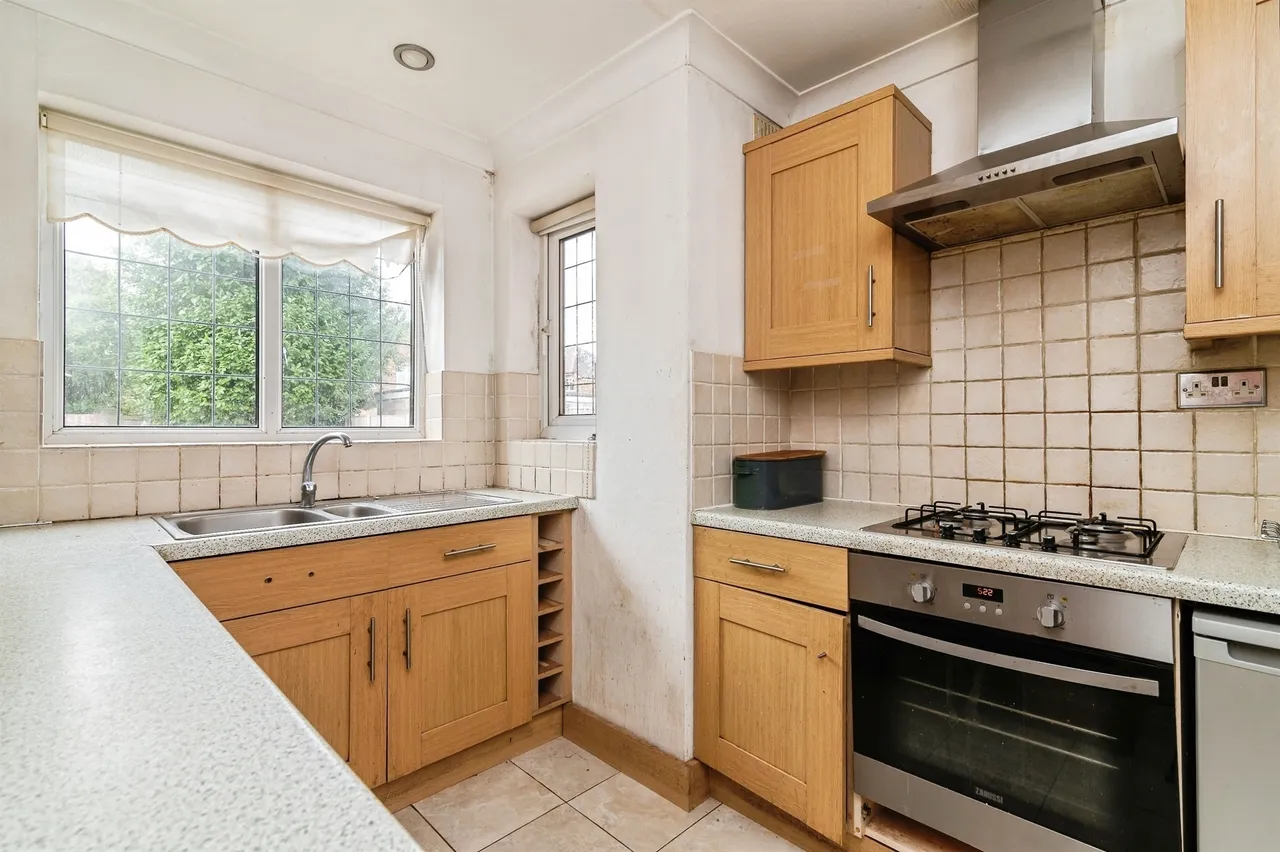 Nuthall Gardens, Nottingham, photo 4