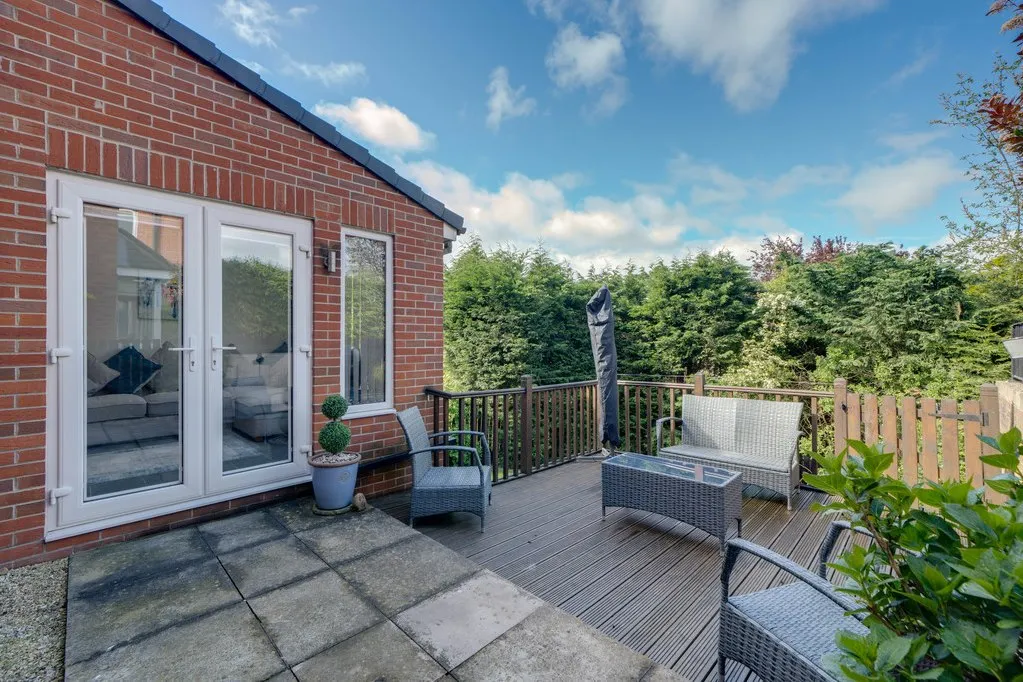 Howley Close, Gomersal BD19 4PF, photo 15