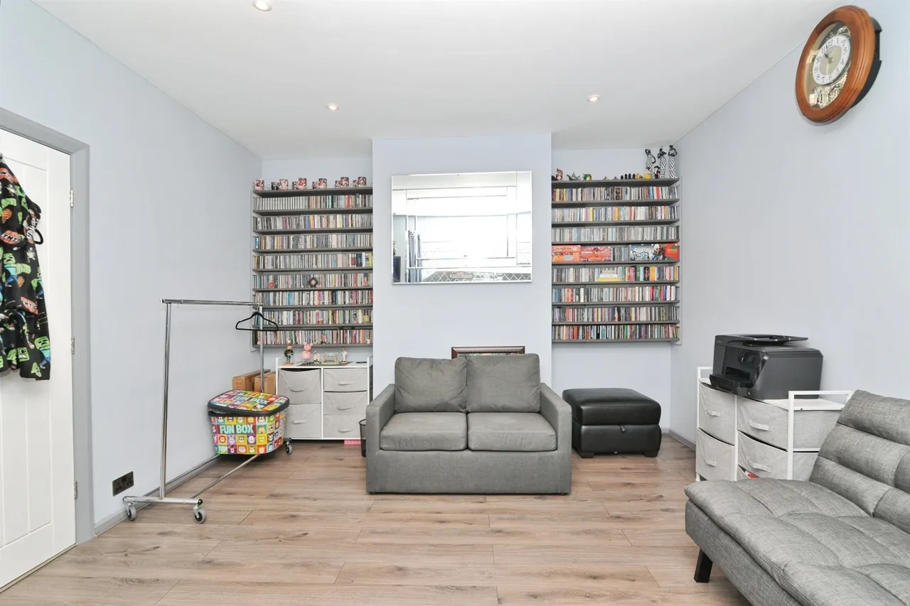 Bexhill Road, St. Leonards-On-Sea, photo 10