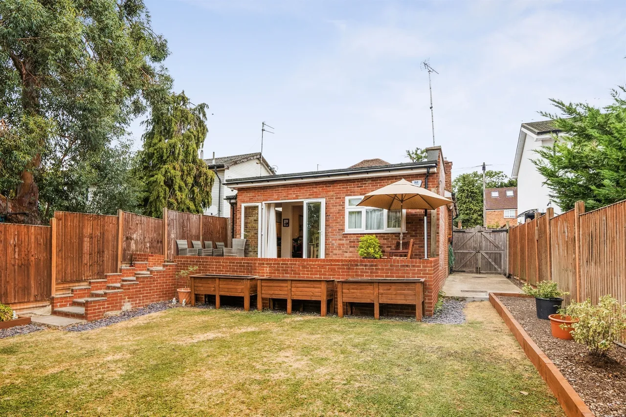 Lindal Crescent, Enfield, photo 12