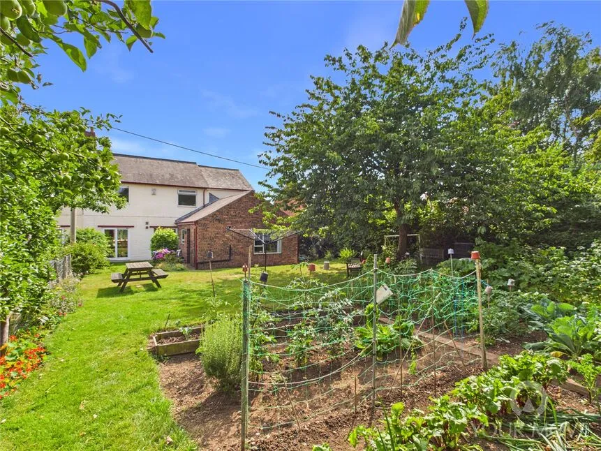 5 bed house for sale, Main Road, Gainford, DL2