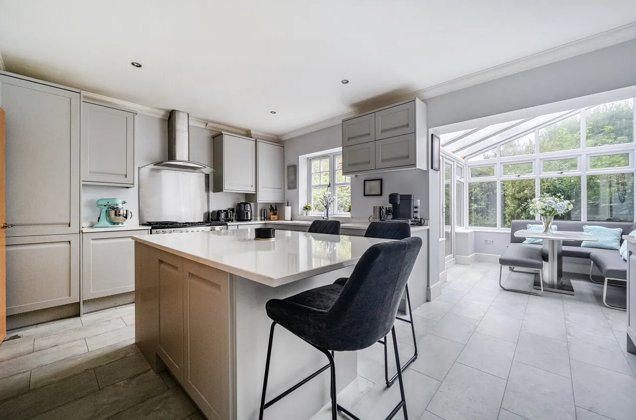 Broomfield, Binfield, Bracknell, Berkshire, RG42 4AQ, photo 4