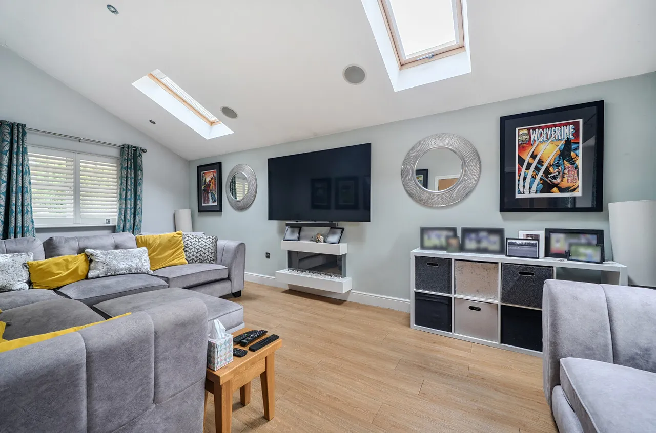 Broomfield, Binfield, Bracknell, Berkshire, RG42 4AQ, photo 3