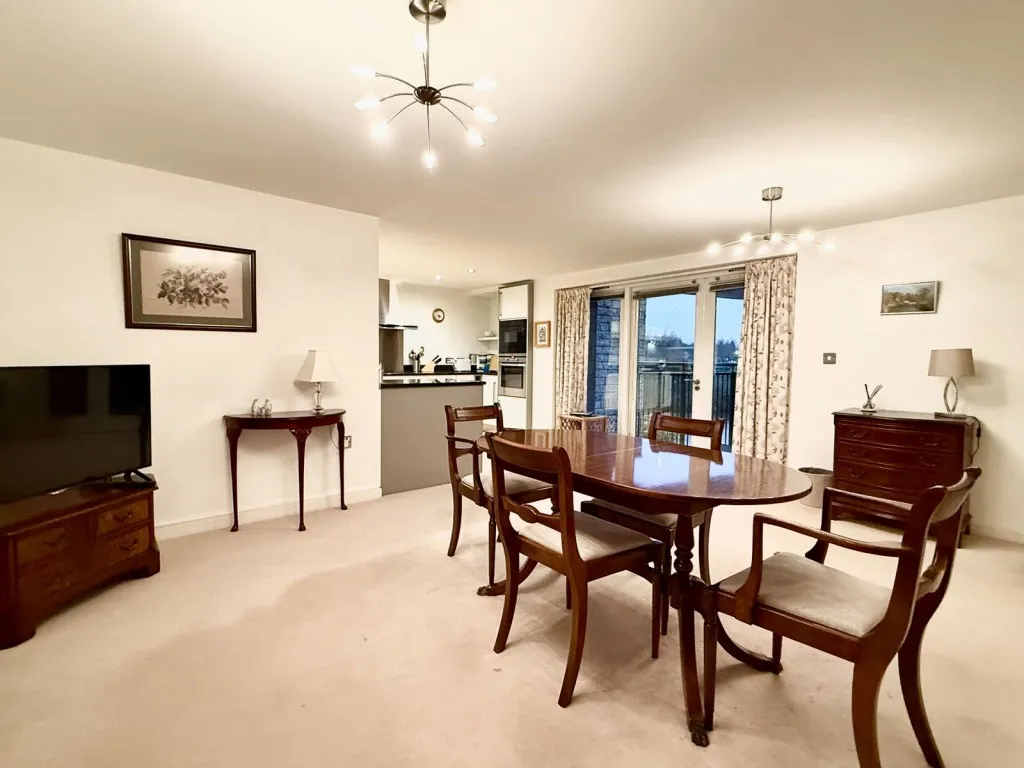 Wetherby ~ Riverside, The Rotunda, LS22, photo 4