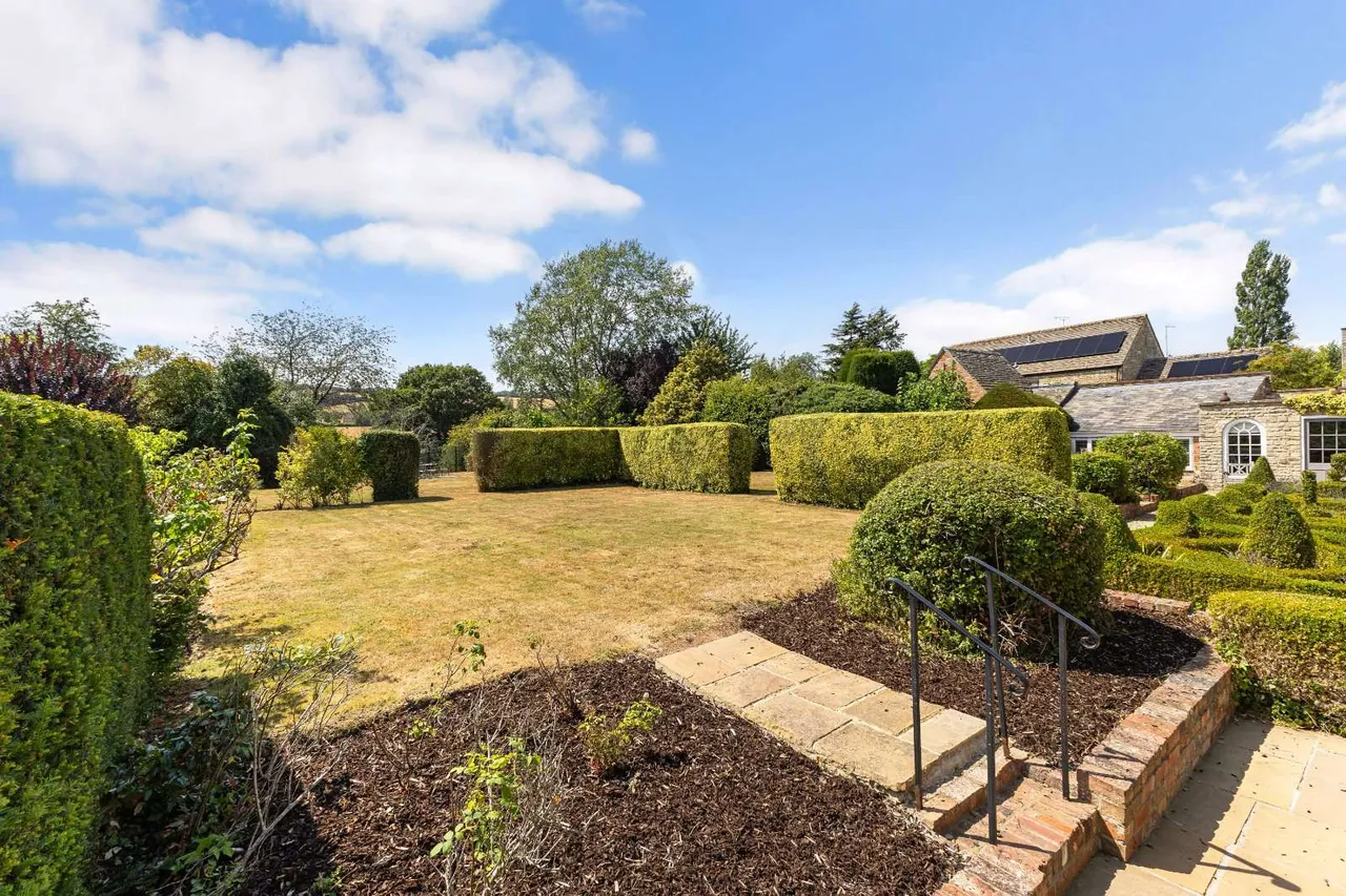 Evesham Road, Greet, GL54, photo 16