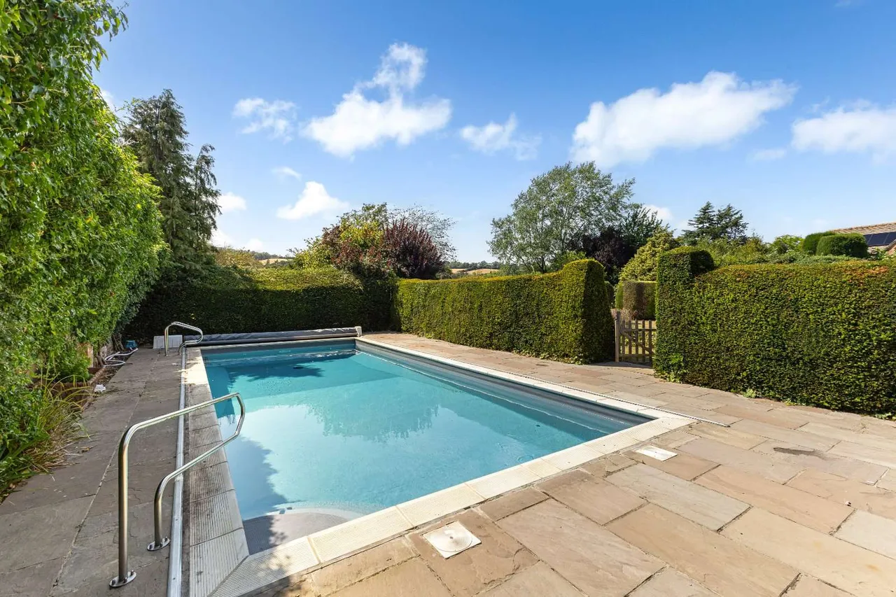 Evesham Road, Greet, GL54, photo 15