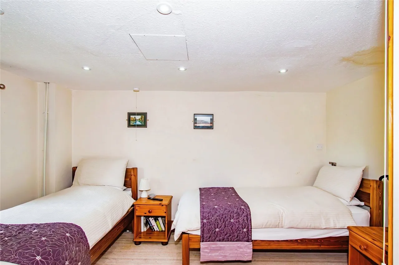 Pen Y Cwm, Haverfordwest, SA62, photo 18