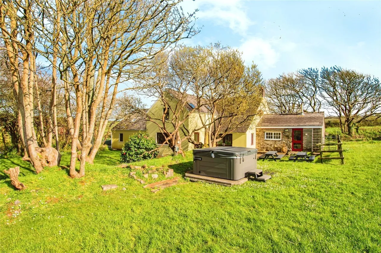 Pen Y Cwm, Haverfordwest, SA62, photo 31