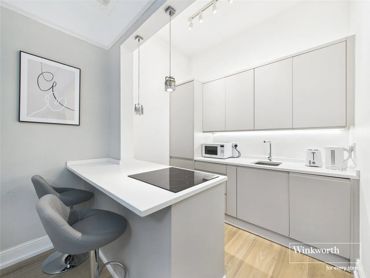 Sunningfields Road, Hendon, London, NW4, photo 3