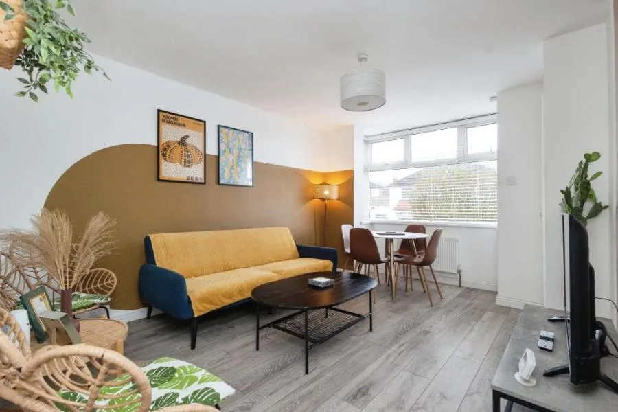 Caldecott Road, Manchester, M9, photo 3
